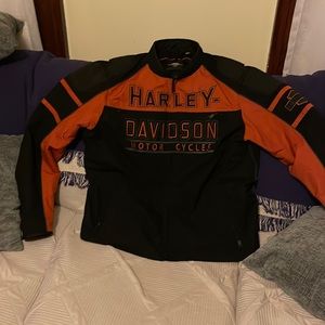 Brand new Harley Davidson 2XL riding jacket. No smoke no pets.